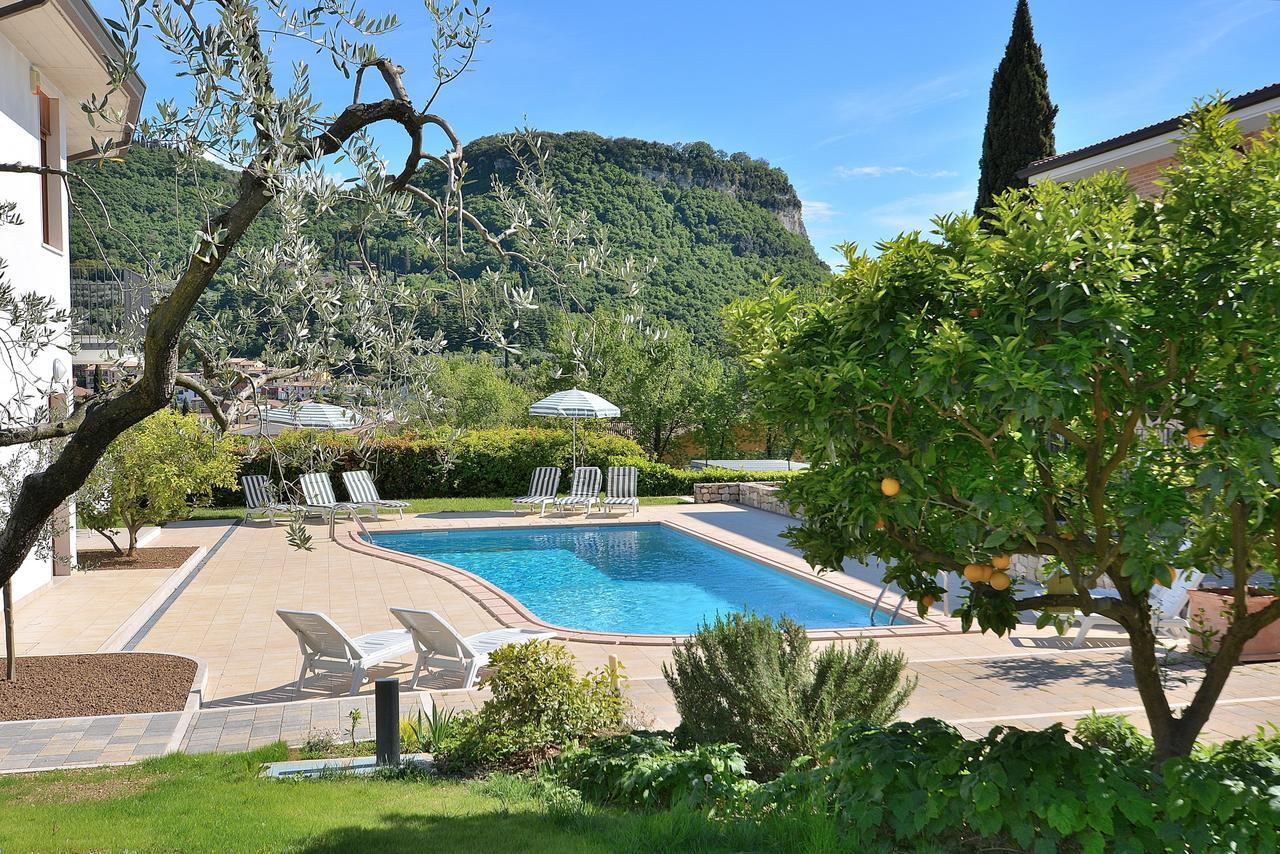 Вілла Ca Gardesana With Pool Екстер'єр фото